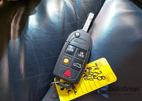 2014 Volvo Xc90 3.2 from USA, damaged, VIN YV4952CYXE1687766